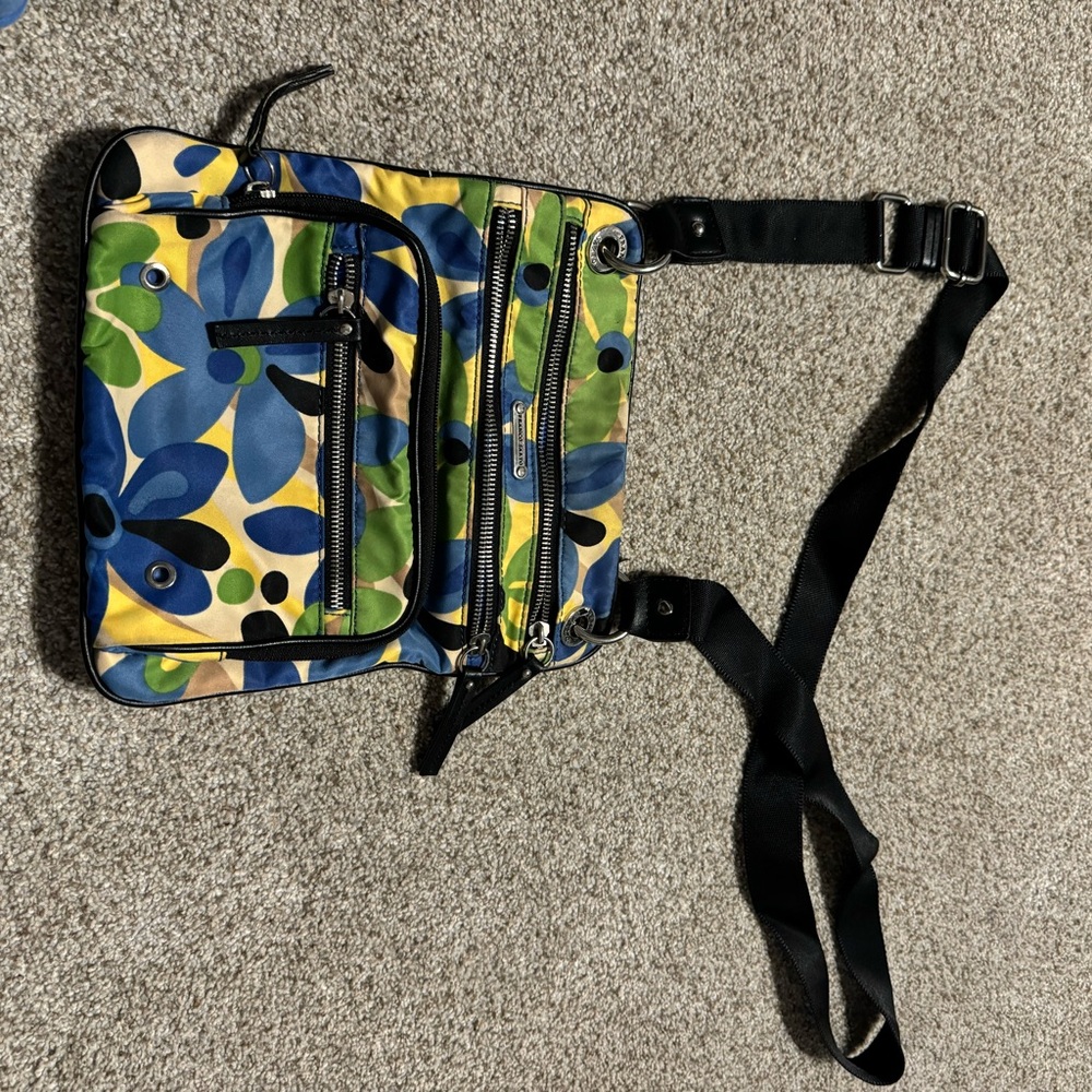 Cross body purse